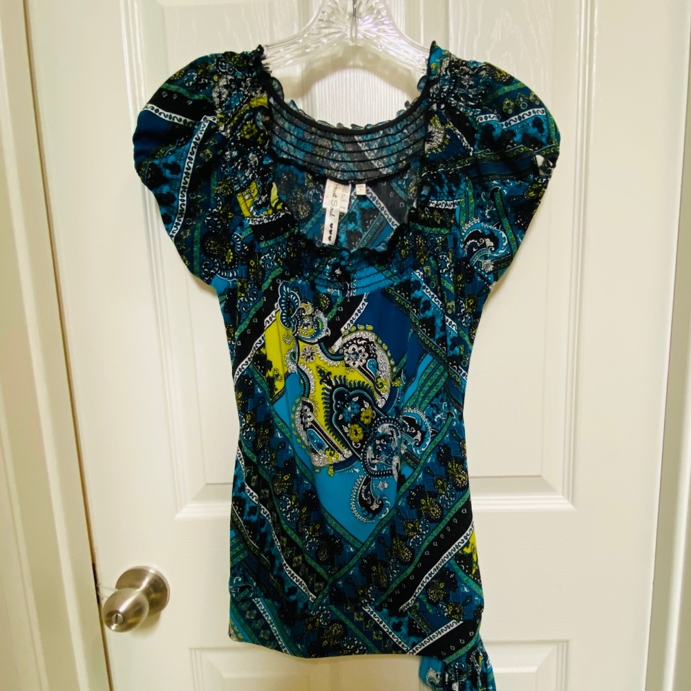 Junior's Peasant Short Sleeve Top by Heart & Soul Size Medium